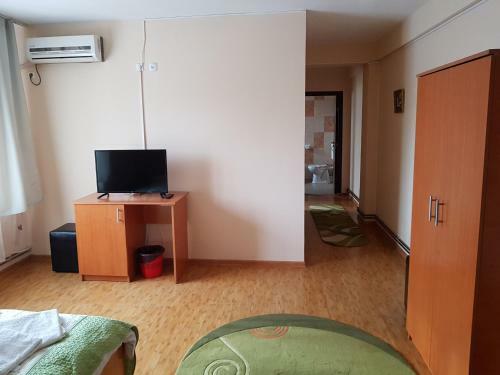 Hotel Tata Si Fii