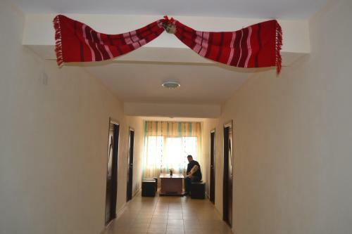 Hotel Tata Si Fii