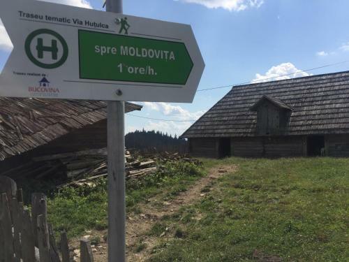 Pensiunea Agroturistica Casa Colini?a