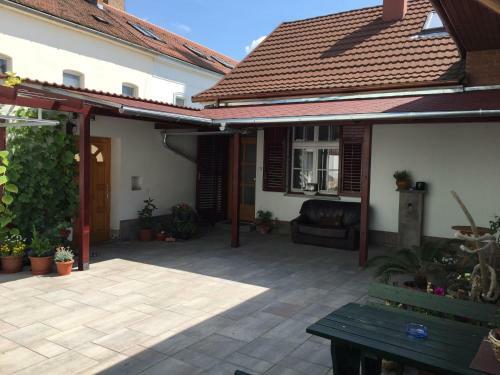 Hotel Feh�rh�z Alkalmi Sz�ll�