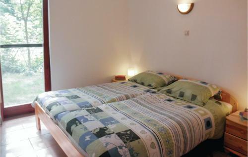 Five-bedroom Holiday Home In Szolad