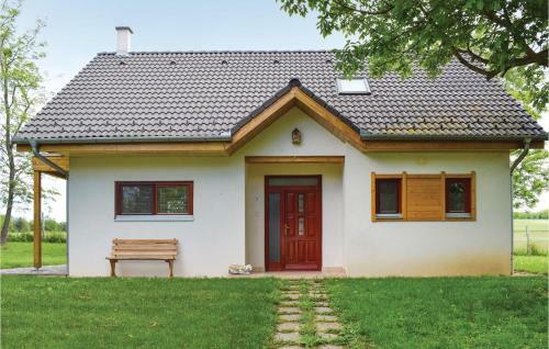 Two-bedroom Holiday Home In Szolad