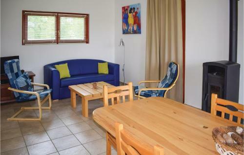 Two-bedroom Holiday Home In Szolad