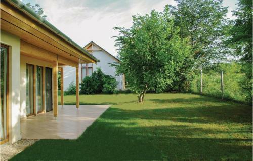 Two-bedroom Holiday Home In Szolad