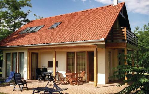 Two-bedroom Holiday Home In Szolad