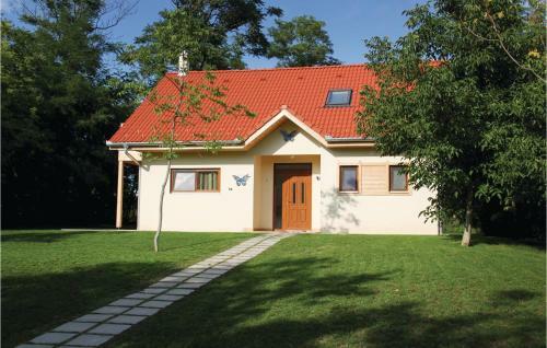 Two-bedroom Holiday Home In Szolad