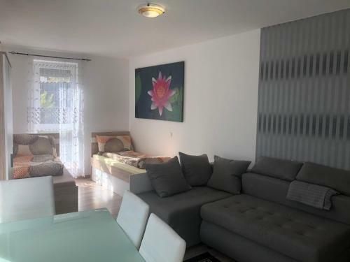 Hostal �des �lom Guesthouse