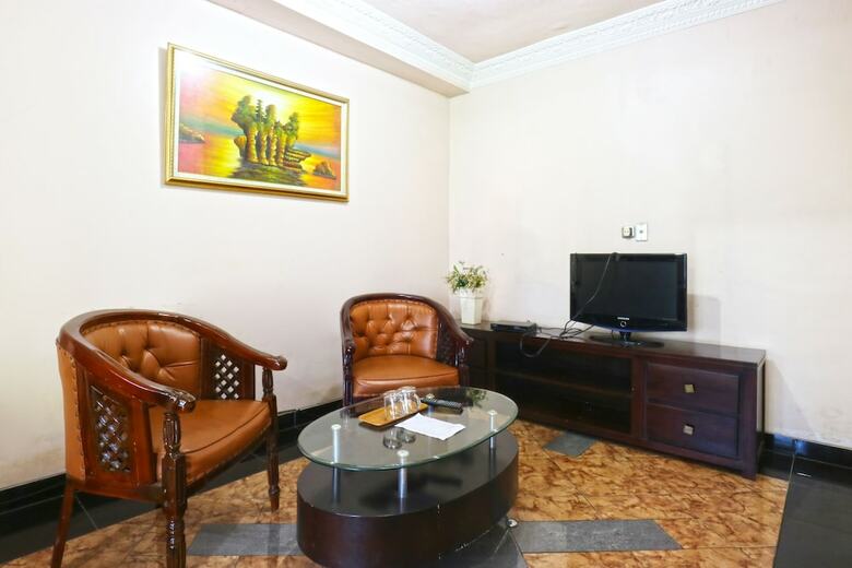 Aries Biru Hotel & Villa