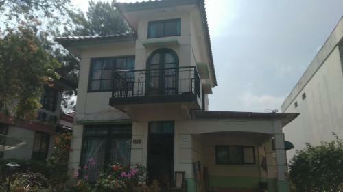 Fame Villa Yokohama Kota Bunga