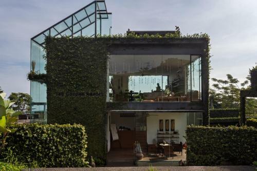 Hotel Tea Garden Resort