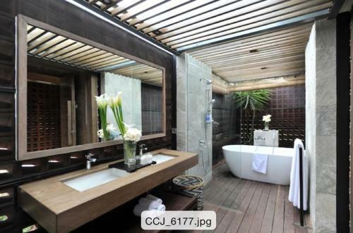 Villa Djoglo Luxury Bungalow