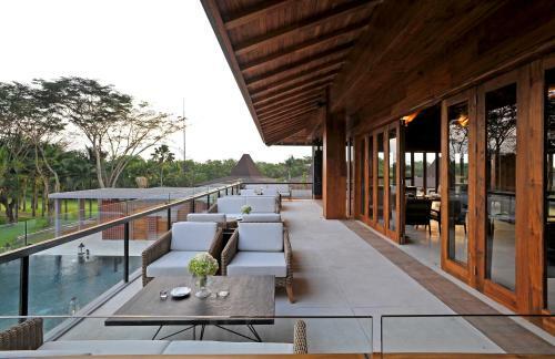 Villa Djoglo Luxury Bungalow