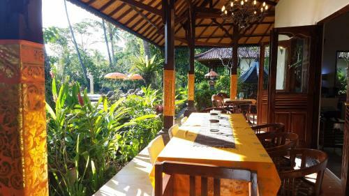 The Mahalani - All-inclusive Oceanfront Villa