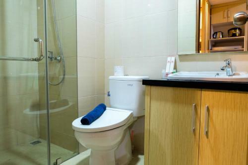 Comfy Studio The Oasis Apartment Lippo Cikarang By Travelio