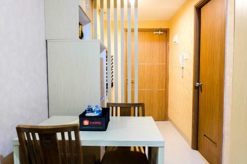 Comfy Studio The Oasis Apartment Lippo Cikarang By Travelio