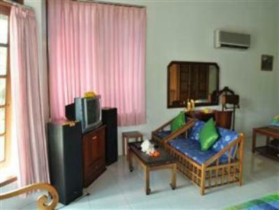 Hostal Raffles Holiday Hotel Yogyakarta