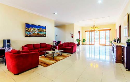 Hostal Puri Bernadi Guest House