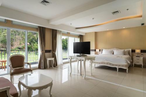 Le Eminence Puncak Hotel Convention & Resort