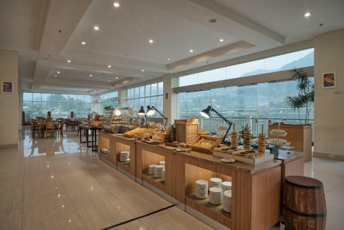 Le Eminence Puncak Hotel Convention & Resort