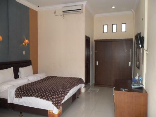Permata Land Hotel & Resort