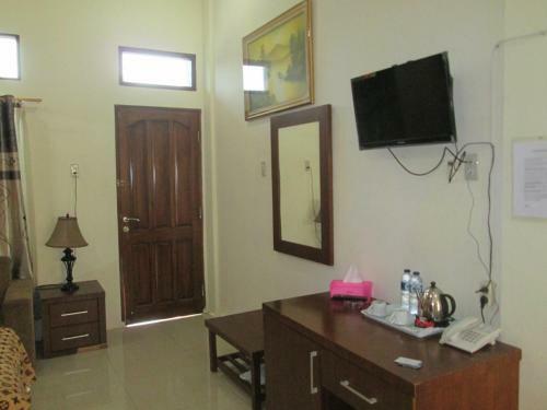 Permata Land Hotel & Resort