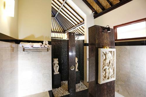 Hotel Teluk Karang Dive & Spa Resort