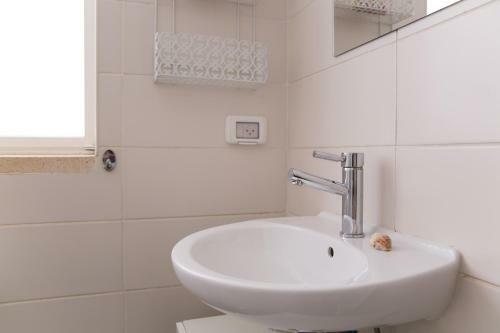 Cosy Apartment On Allenby Street