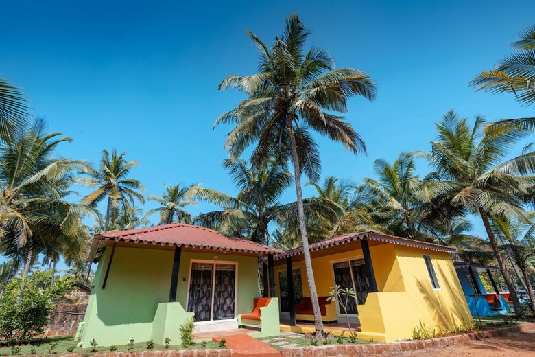 Hotel Kay's By The Sea