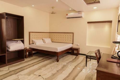 Hotel Sargam Sadan Palace