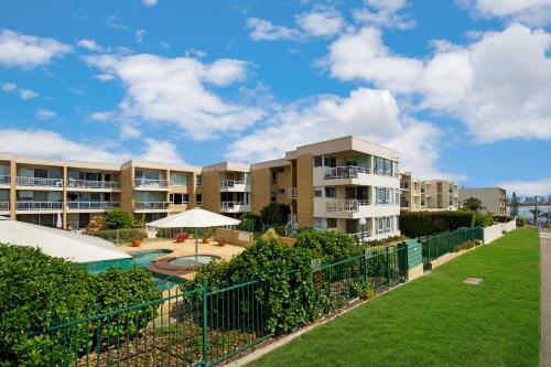 The Headlands Apartments