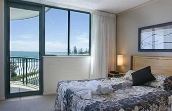 Hotel Grand Palais Beachside Resort