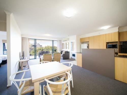 Aparthotel Oaks Seaforth Resort