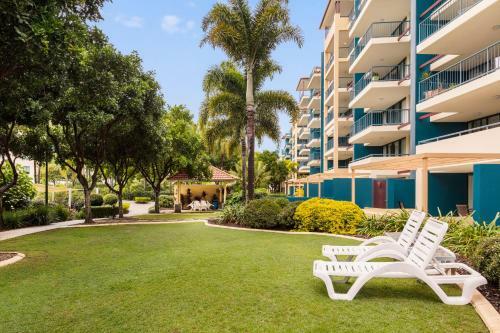 Aparthotel Oaks Seaforth Resort