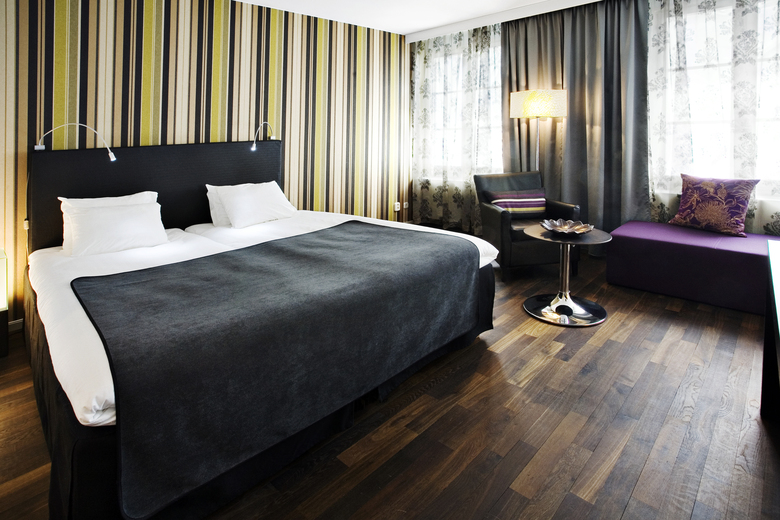 First Hotel Ja