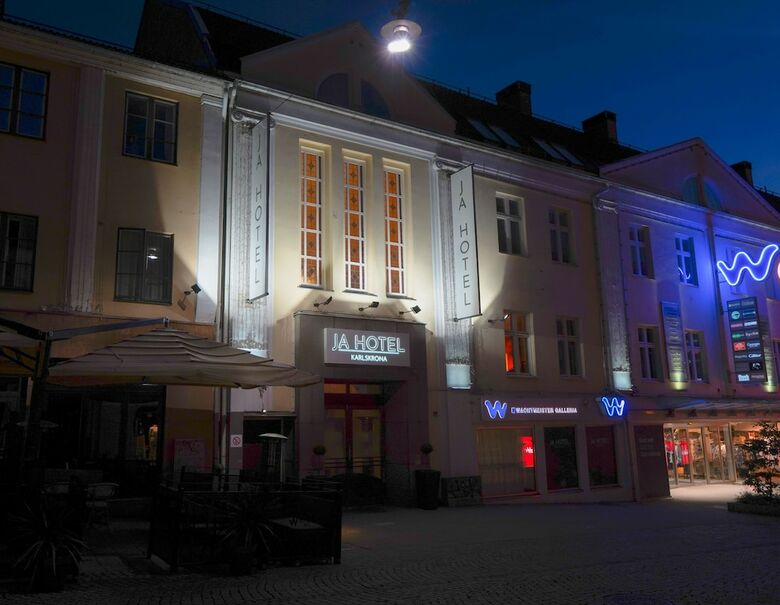 First Hotel Ja