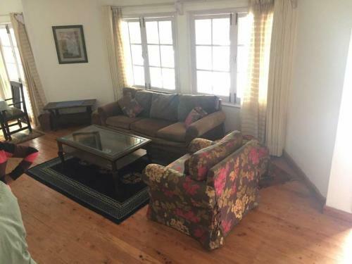 Birdwood Cottages