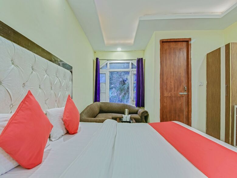 Oyo 23363 Hotel Highland