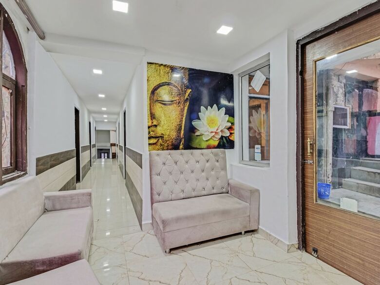 Oyo 23363 Hotel Highland