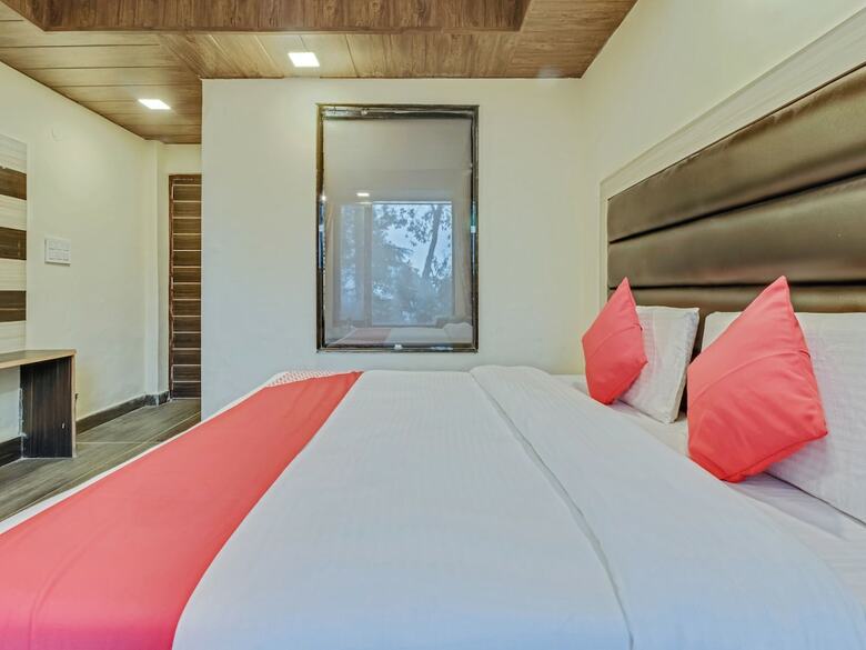 Oyo 23363 Hotel Highland