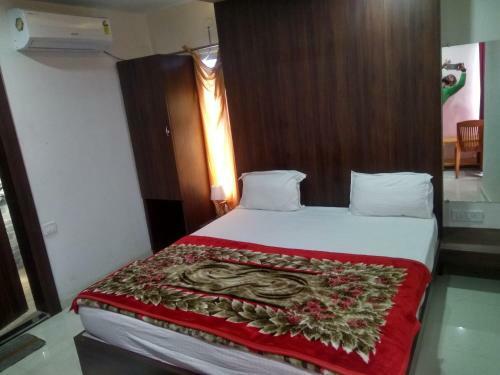 Hotel Rudraksha Inn