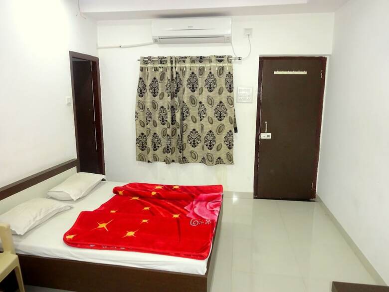 Hotel Dev Villa