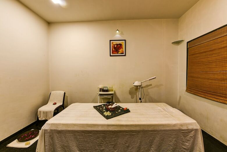 Hotel Regenta Resort Soma Vine Village