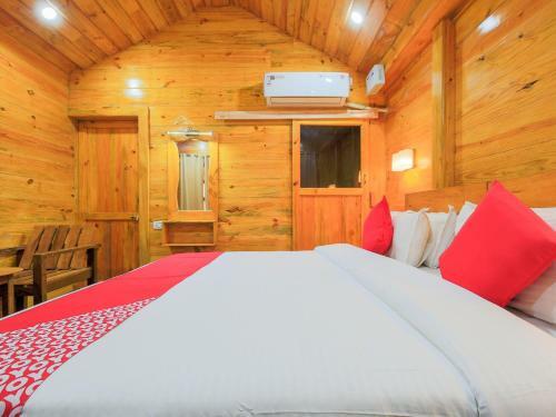 Hotel Brushwood Villa Resort