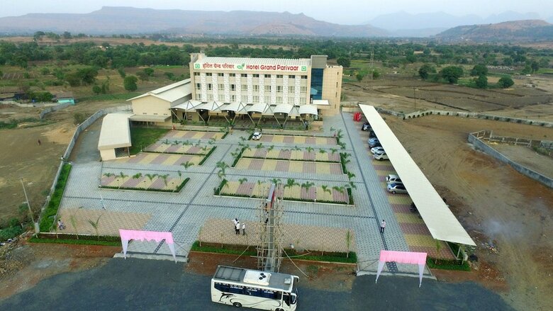 Hotel Grand Parivaar