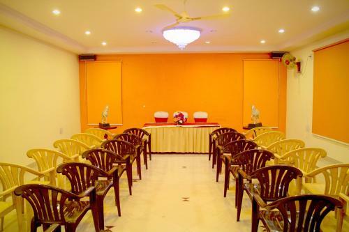 Hotel Yasodha Towers