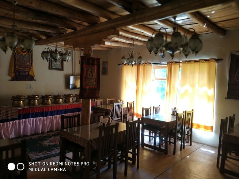 Hotel Lotus Eco Resort