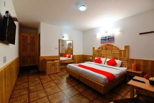 Oyo 6426 Hotel Rishi Palace