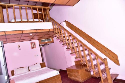 Hotel Snow King Retreat