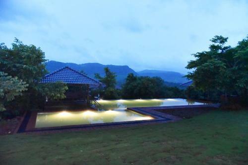 Hotel Forest Escapes Koyna