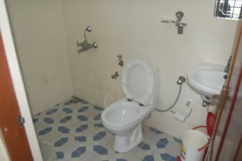 Hotel Mookambika Beach House